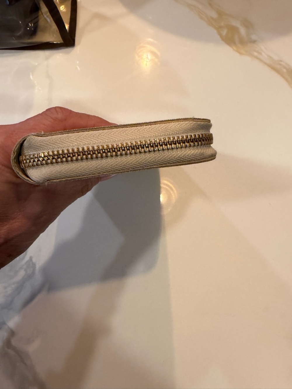 Louis Vuitton Damier Azur Zip-Around Wallet in White and Gray - Picture 6 of 12